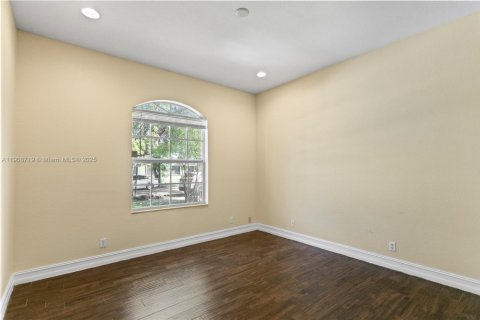 Casa en venta en Pompano Beach, Florida, 3 dormitorios, 160.81 m2 № 1965526 - foto 5