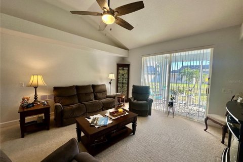 House in Winter Haven, Florida 3 bedrooms, 195.75 sq.m. № 1876593 - photo 10