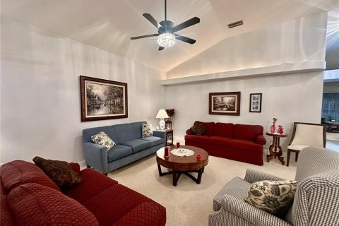 House in Winter Haven, Florida 3 bedrooms, 195.75 sq.m. № 1876593 - photo 4