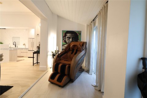 Villa ou maison à louer à Miami, Floride: 2 chambres, 105.54 m2 № 2273401 - photo 30
