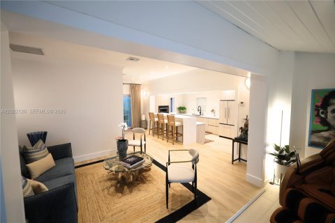 Villa ou maison à louer à Miami, Floride: 2 chambres, 105.54 m2 № 2273401 - photo 7