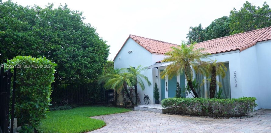 Villa ou maison à Miami, Floride 2 chambres, 105.54 m2 № 2273401