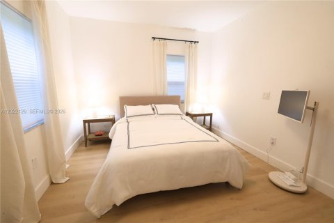 Villa ou maison à louer à Miami, Floride: 2 chambres, 105.54 m2 № 2273401 - photo 19