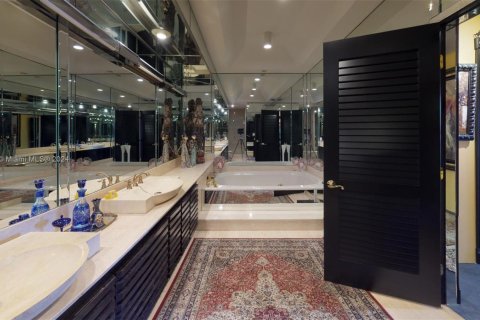 Купить кондоминиум в Авентура, Флорида 2 спальни, 228.82м2, № 1957780 - фото 18