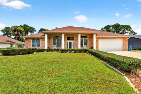 House in Edgewater, Florida 3 bedrooms, 250.74 sq.m. № 2227194