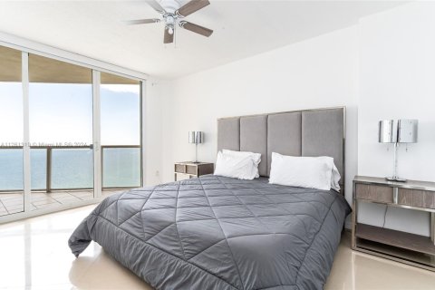 Condo in Sunny Isles Beach, Florida, 2 bedrooms  № 1859948 - photo 7