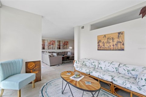 Condo in South Pasadena, Florida, 1 bedroom  № 1838254 - photo 29