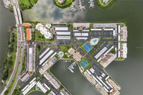 Condo in South Pasadena, Florida, 1 bedroom  № 1838254 - photo 14