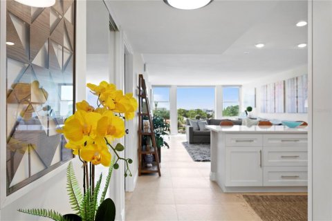 Condo in South Pasadena, Florida, 1 bedroom  № 1838254 - photo 21