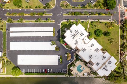 Condo in South Pasadena, Florida, 1 bedroom  № 1838254 - photo 15