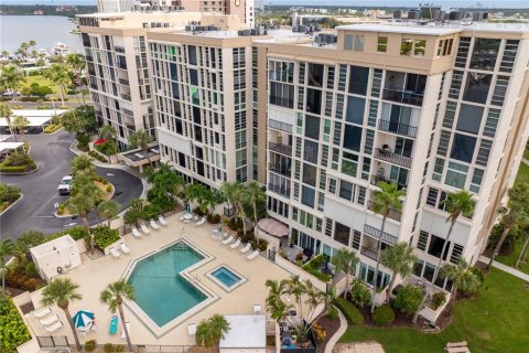 Condo in South Pasadena, Florida, 1 bedroom  № 1838254 - photo 10