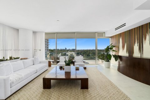 Condo in Bal Harbour, Florida, 2 bedrooms № 2081141 - photo 7