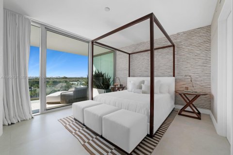 Condo in Bal Harbour, Florida, 2 bedrooms № 2081141 - photo 16