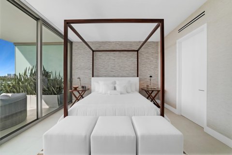 Condo in Bal Harbour, Florida, 2 bedrooms № 2081141 - photo 18