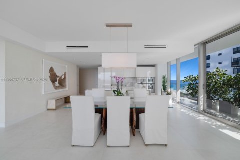 Condo in Bal Harbour, Florida, 2 bedrooms № 2081141 - photo 10