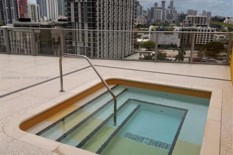 Condo in Miami, Florida  № 2172784 - photo 12