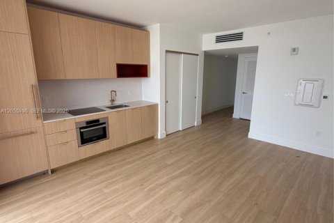 Condo in Miami, Florida  № 2172784 - photo 5