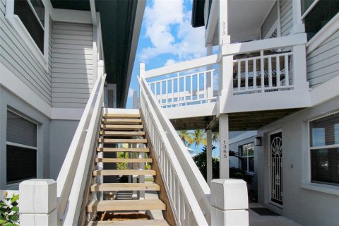 Condo in Sarasota, Florida, 2 bedrooms  № 931224 - photo 3