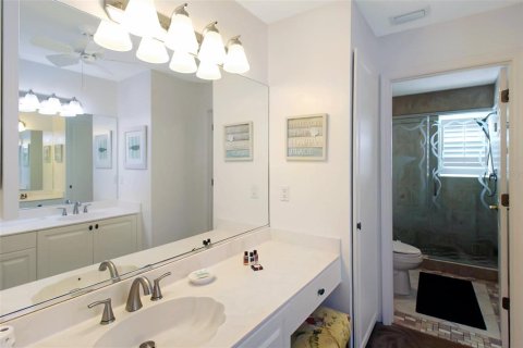 Condo in Sarasota, Florida, 2 bedrooms  № 931224 - photo 26