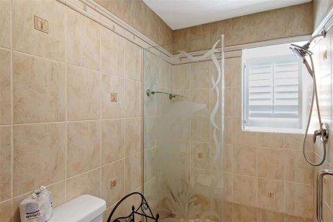 Condo in Sarasota, Florida, 2 bedrooms  № 931224 - photo 28