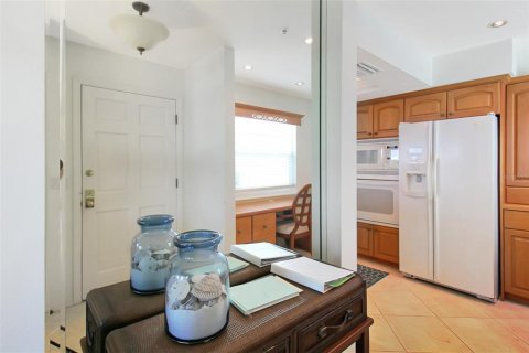 Condo in Sarasota, Florida, 2 bedrooms  № 931224 - photo 6