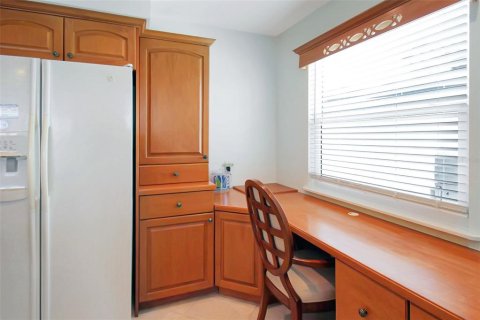Condo in Sarasota, Florida, 2 bedrooms  № 931224 - photo 8