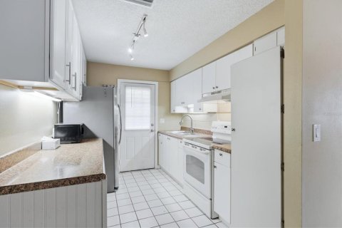 Duplex à vendre à Sarasota, Floride: 4 chambres, 111.39 m2 № 2101903 - photo 16
