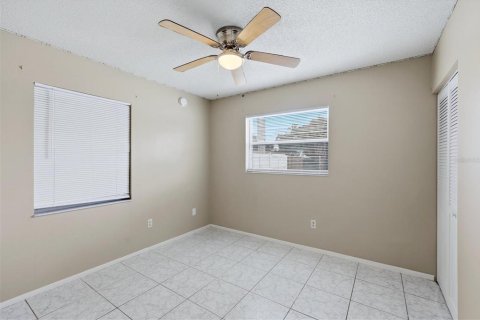 Duplex à vendre à Sarasota, Floride: 4 chambres, 111.39 m2 № 2101903 - photo 18
