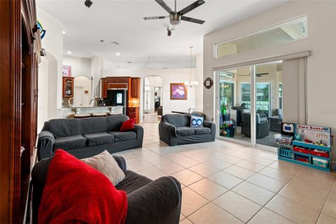 House in Tampa, Florida 5 bedrooms, 301.75 sq.m. № 1886332 - photo 28