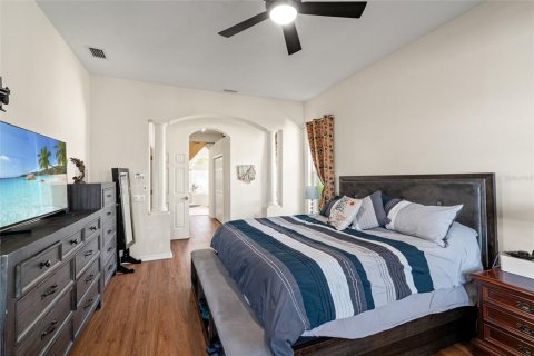 House in Tampa, Florida 5 bedrooms, 301.75 sq.m. № 1886332 - photo 17