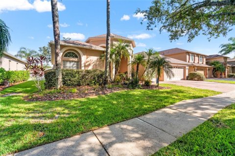 House in Tampa, Florida 5 bedrooms, 301.75 sq.m. № 1886332 - photo 7