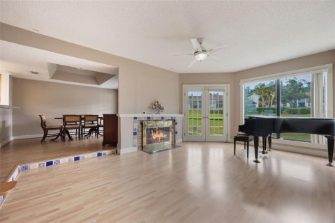 Condominio en venta en Altamonte Springs, Florida, 2 dormitorios, 122.07 m2 № 1747600 - foto 3