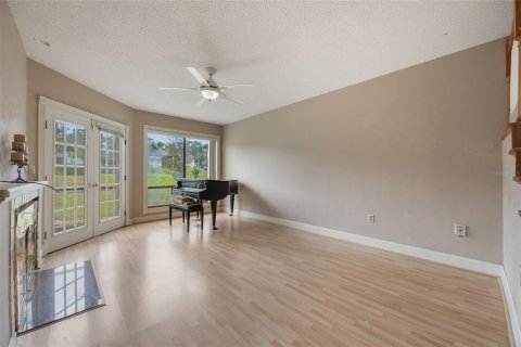 Condominio en venta en Altamonte Springs, Florida, 2 dormitorios, 122.07 m2 № 1747600 - foto 4
