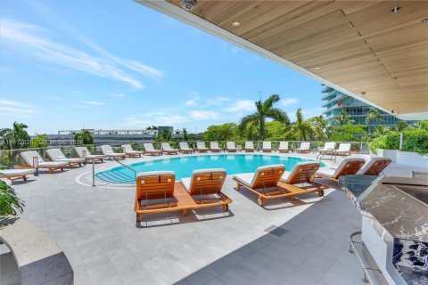 Condominio en venta en Miami, Florida, 2 dormitorios, 97.18 m2 № 2061301 - foto 2