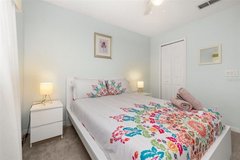 Casa en venta en Davenport, Florida, 5 dormitorios, 248.14 m2 № 1551605 - foto 27