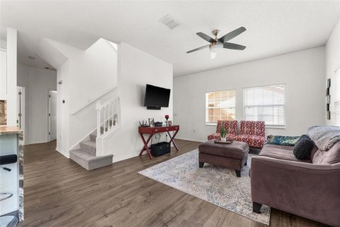 Townhouse in Kissimmee, Florida 4 bedrooms, 151.99 sq.m. № 1585654 - photo 14