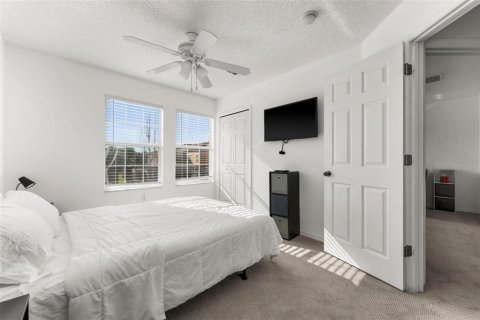Townhouse in Kissimmee, Florida 4 bedrooms, 151.99 sq.m. № 1585654 - photo 30