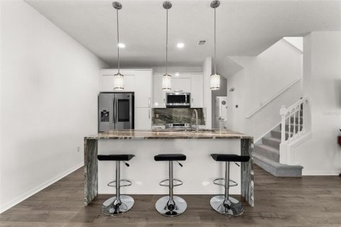 Townhouse in Kissimmee, Florida 4 bedrooms, 151.99 sq.m. № 1585654 - photo 6