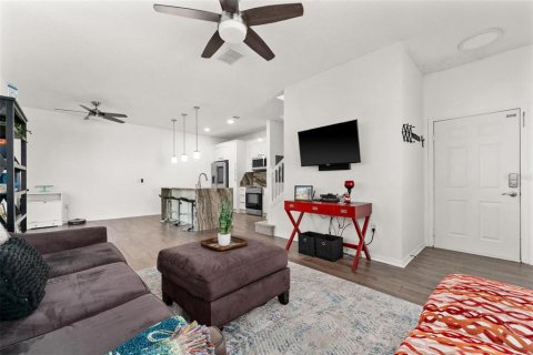 Townhouse in Kissimmee, Florida 4 bedrooms, 151.99 sq.m. № 1585654 - photo 15