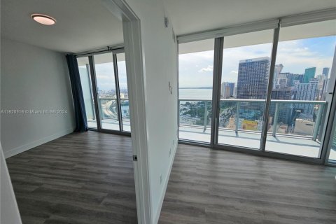 Copropriété à vendre à Miami, Floride: 2 chambres, 122.17 m2 № 1975448 - photo 5
