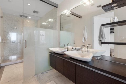 Copropriété à louer à Miami, Floride: 2 chambres, 139.35 m2 № 1874955 - photo 16