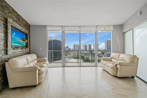 Condominio en venta en Miami, Florida, 2 dormitorios, 97.36 m2 № 1933780 - foto 7