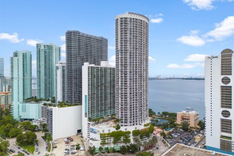 Condominio en venta en Miami, Florida, 2 dormitorios, 97.36 m2 № 1933780 - foto 1