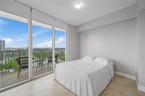 Condominio en venta en Miami, Florida, 2 dormitorios, 97.36 m2 № 1933780 - foto 14