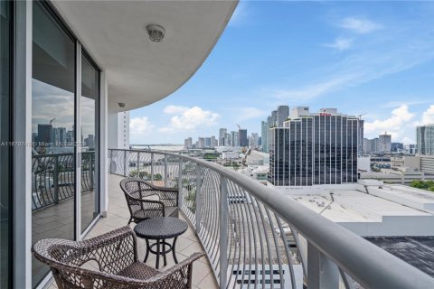 Condominio en venta en Miami, Florida, 2 dormitorios, 97.36 m2 № 1933780 - foto 19