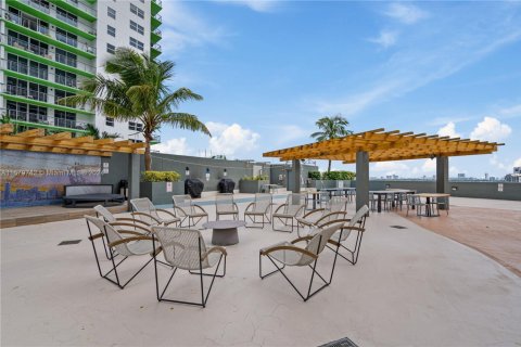 Condominio en venta en Miami, Florida, 2 dormitorios, 97.36 m2 № 1933780 - foto 23