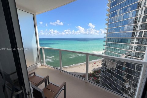Купить кондоминиум в Санни-Айлс-Бич, Флорида 51.19м2, № 1997312 - фото 7