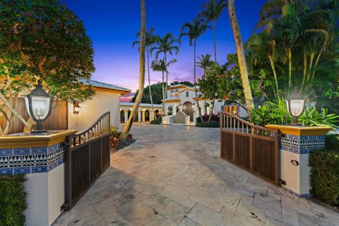 Casa en venta en Palm Beach Gardens, Florida, 5 dormitorios, 666.57 m2 № 963939 - foto 1