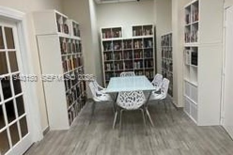 Купить кондоминиум в Холливуд, Флорида 2 спальни, 116.96м2, № 2000391 - фото 29