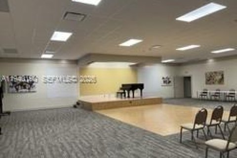 Купить кондоминиум в Холливуд, Флорида 2 спальни, 116.96м2, № 2000391 - фото 27